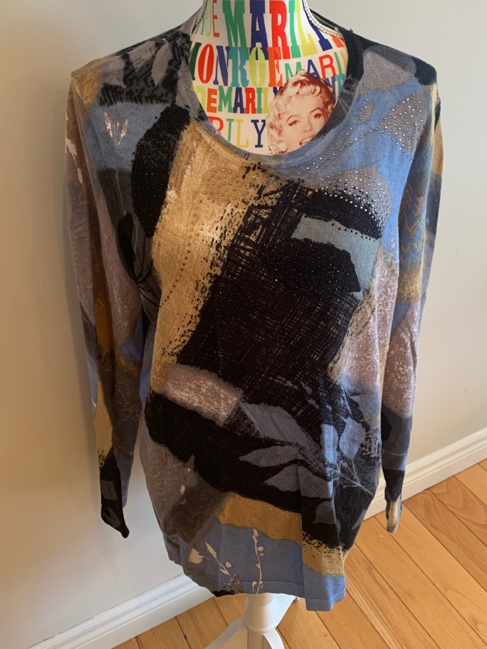 Abstract Print Long Sleeve Sweater in Blue, Black & Tan